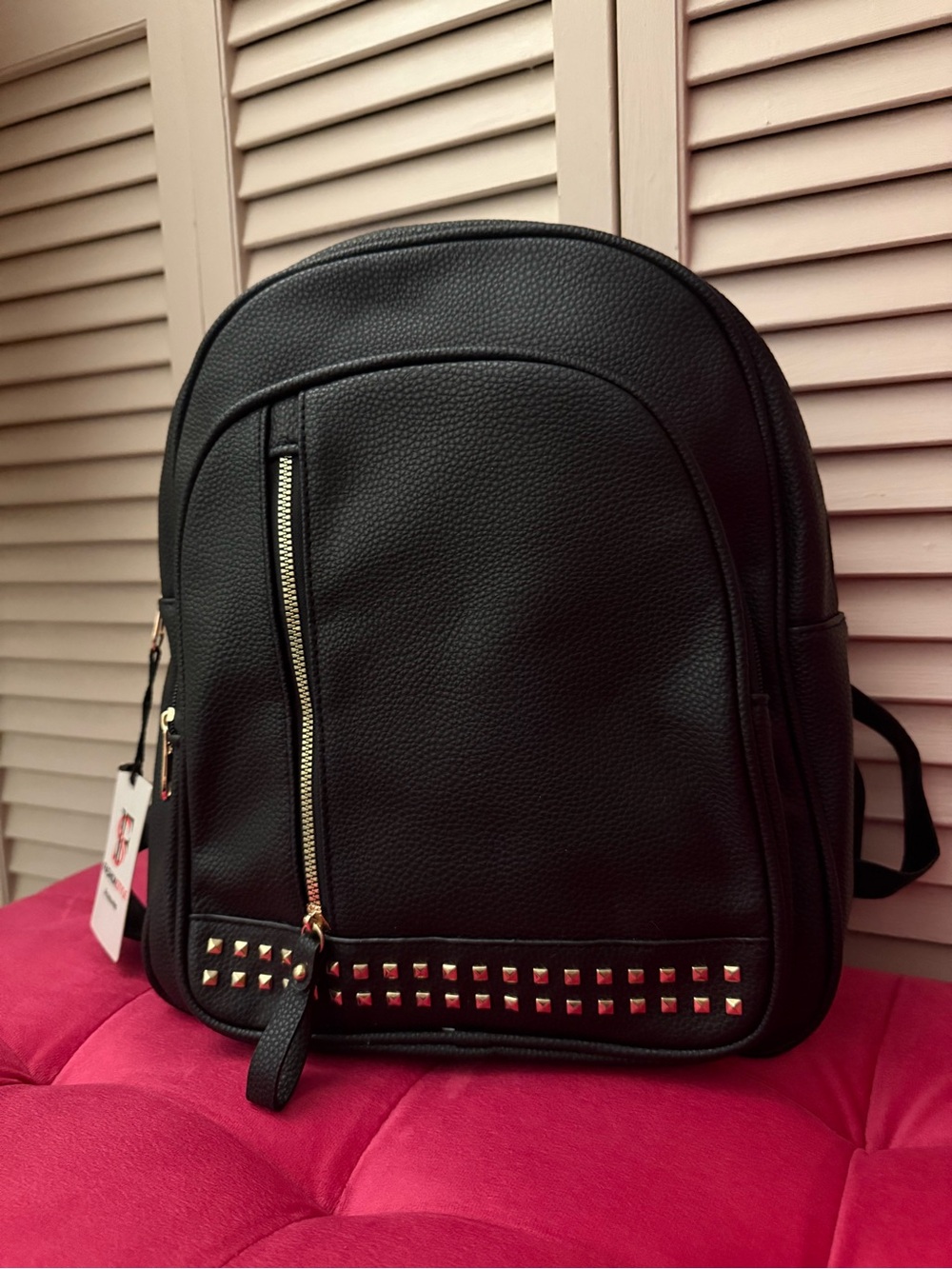 ♥️NWT STUDDED BACKPACK♥️